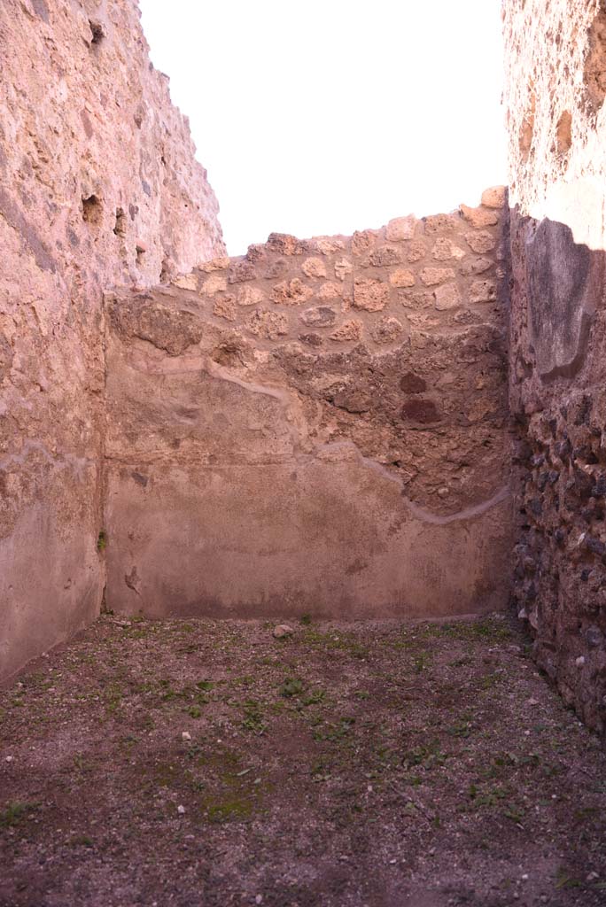 I.4.18 Pompeii. October 2019. Looking south through doorway into rear room. 
Foto Tobias Busen, ERC Grant 681269 D�COR.

