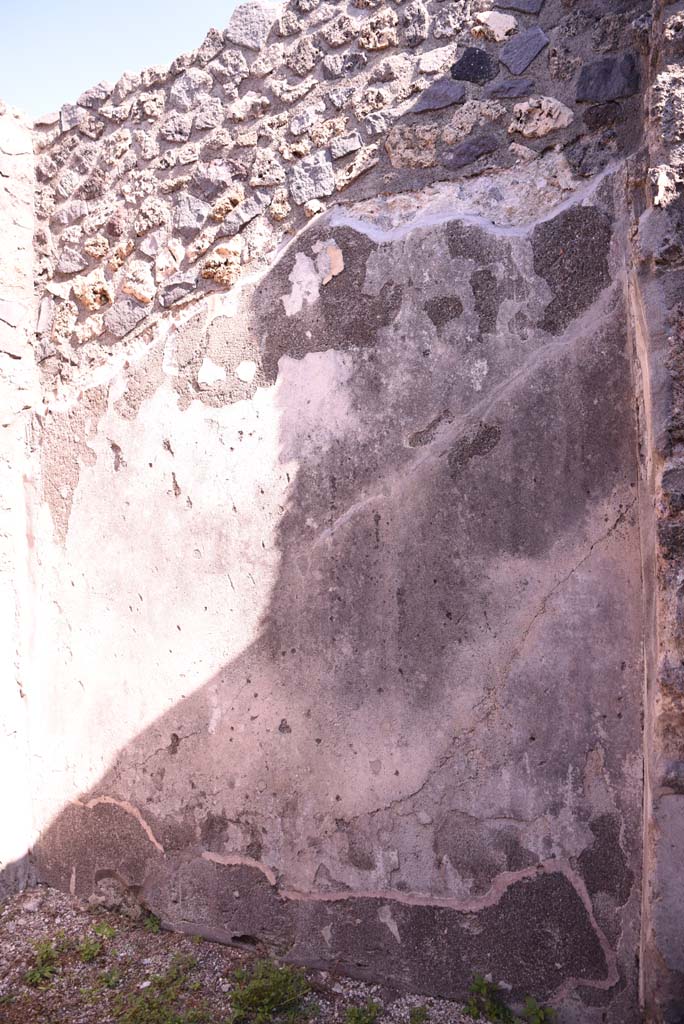 I.4.22 Pompeii. October 2019. Room “i”, east wall.
Foto Tobias Busen, ERC Grant 681269 DÉCOR.