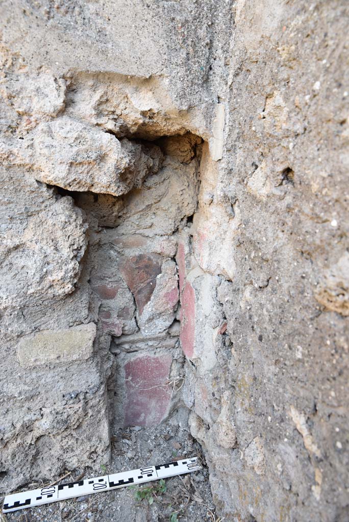 I.4.25/1.4.5 Pompeii. September 2020. South ala 12, detail from south-east corner.
Foto Tobias Busen, ERC Grant 681269 DÉCOR.