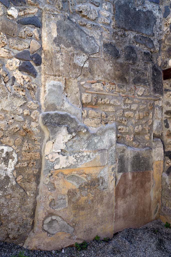 I.4.25/1.4.5 Pompeii. October 2019. Cubiculum 11, south end of east wall.
Foto Tobias Busen, ERC Grant 681269 DÉCOR.