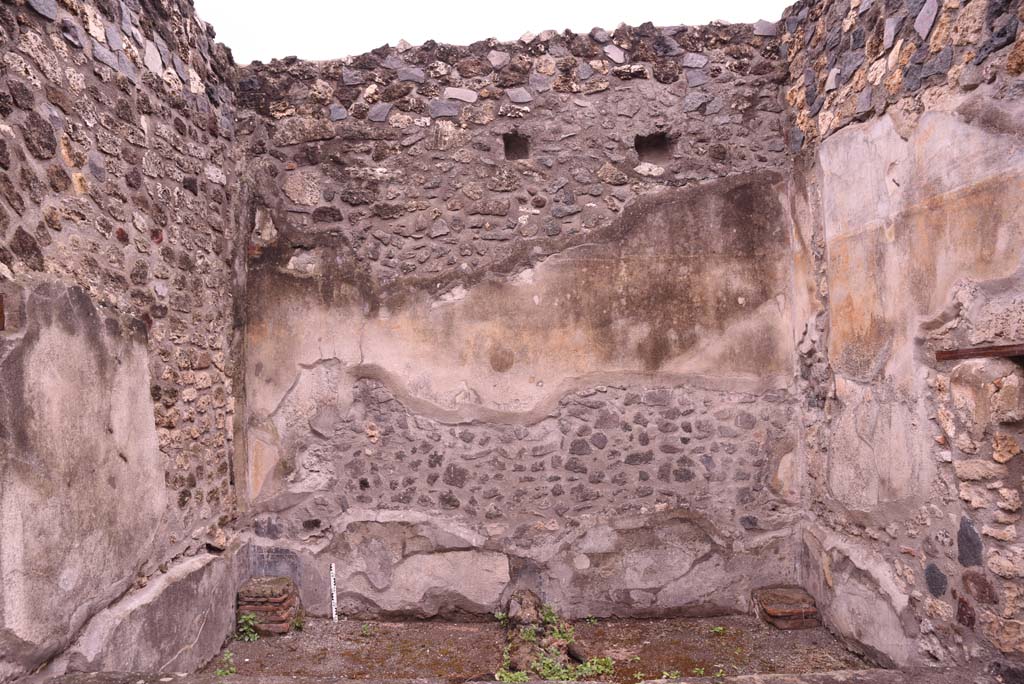 I.4.25 Pompeii. September 2019. Room 51, looking towards west wall.
Foto Tobias Busen, ERC Grant 681269 DÉCOR.