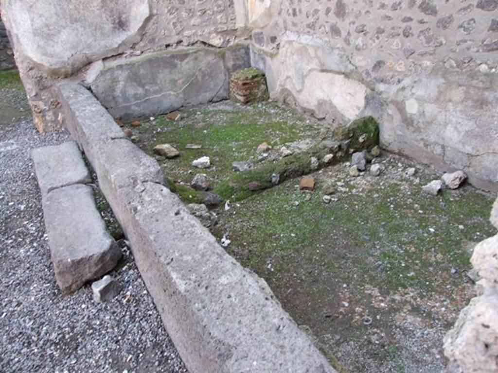 I.4.25 Pompeii. December 2007. Room 51, west ala.
According to CTP this is the location of two strongboxes or arca at a slight elevation above atrium floor level.
See Van der Poel, H. B., 1986. Corpus Topographicum Pompeianum, Part IIIA. Austin: University of Texas. (p.8).