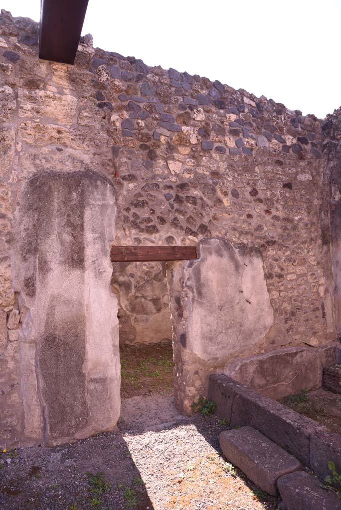I.4.25 Pompeii. October 2019. Room 51, with doorway in south wall into room 52.
Foto Tobias Busen, ERC Grant 681269 DÉCOR