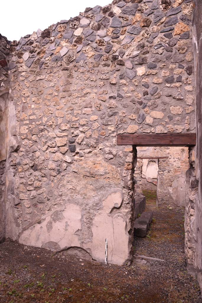 I.4.25 Pompeii. September 2019.
Room 52, looking towards north wall with doorway into room 51.
Foto Tobias Busen, ERC Grant 681269 DÉCOR.