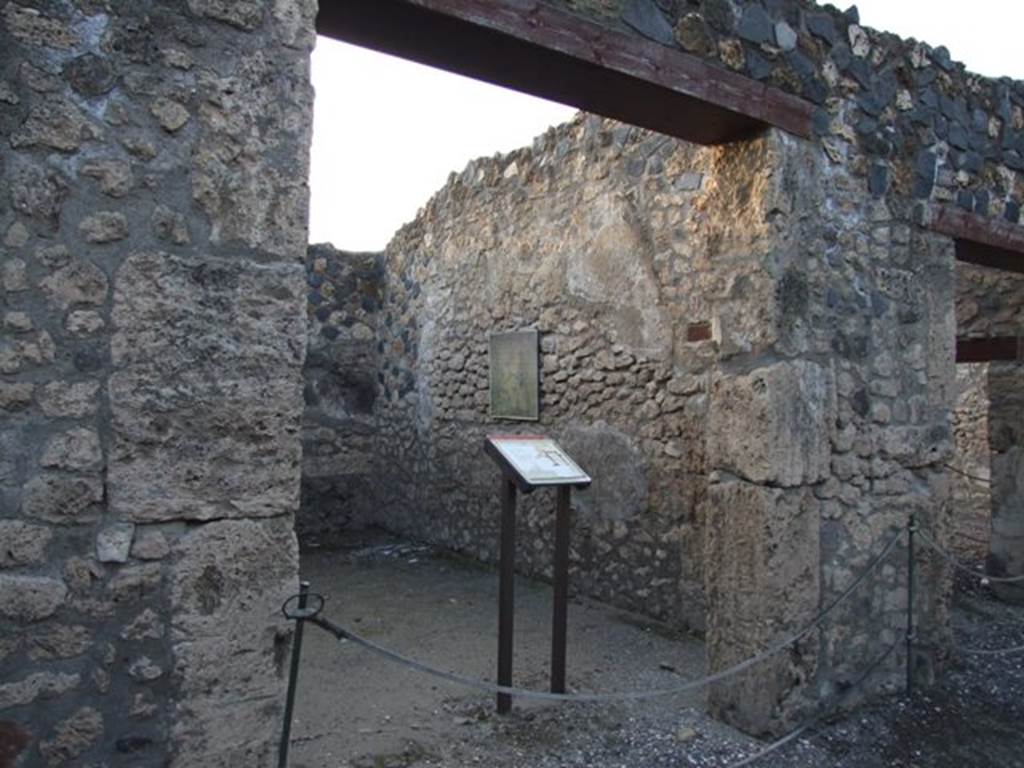 I.4.25 Pompeii. December 2007. Doorway to room 37, triclinium on west side of lower peristyle 32.