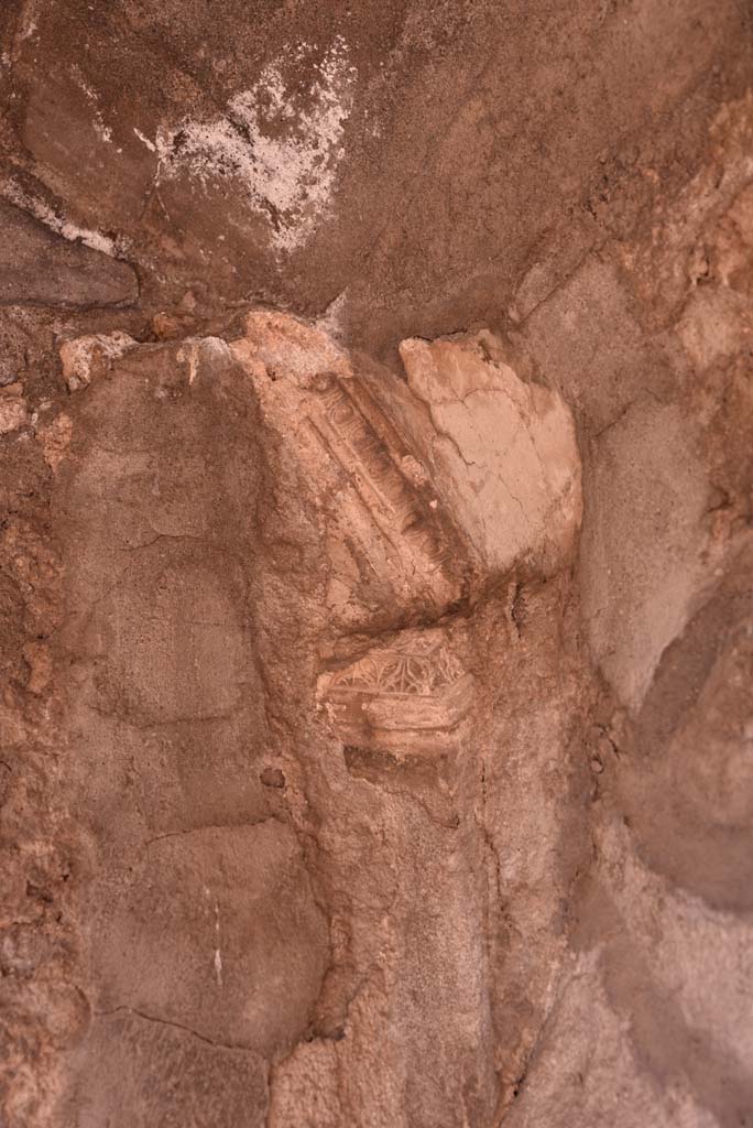 I.4.25 Pompeii. October 2019. Niche 45, detail from upper north end of west wall.
Foto Tobias Busen, ERC Grant 681269 DÉCOR.