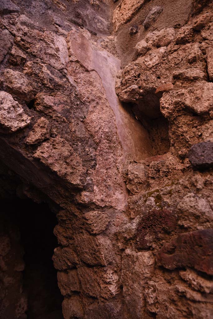 I.4.25/I.4.5 Pompeii. October 2019. Unnumbered corridor/room, south-east corner by vaulted area.
Foto Tobias Busen, ERC Grant 681269 DÉCOR.