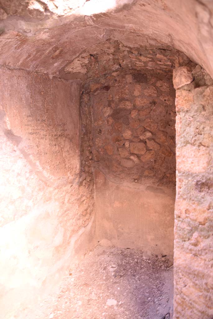 I.4.25/I.4.5 Pompeii. October 2019. Unnumbered corridor/room, looking south-east.
Foto Tobias Busen, ERC Grant 681269 DÉCOR.
