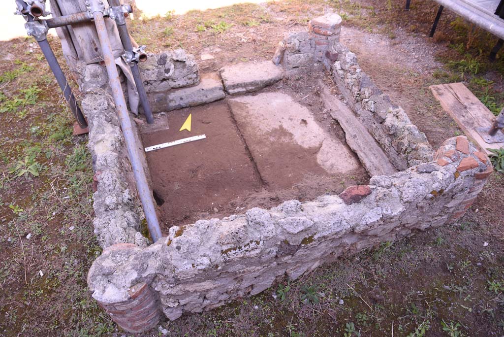 I.4.25/I.4.5 Pompeii. October 2019. Atriolo 43, looking north-east across impluvium.
Foto Tobias Busen, ERC Grant 681269 DÉCOR.
