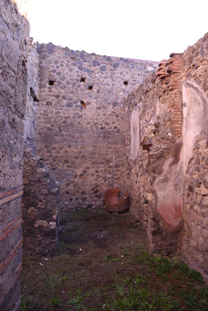 I.4.25 Pompeii. October 2019. Room 61, looking east into area of room 63.
Foto Tobias Busen, ERC Grant 681269 DÉCOR.