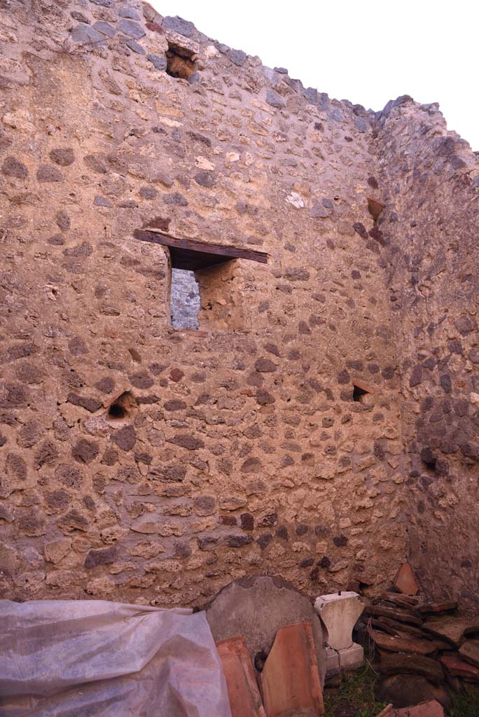 I.4.25 Pompeii. October 2019. Room 62, east wall, looking south.
Foto Tobias Busen, ERC Grant 681269 DÉCOR.