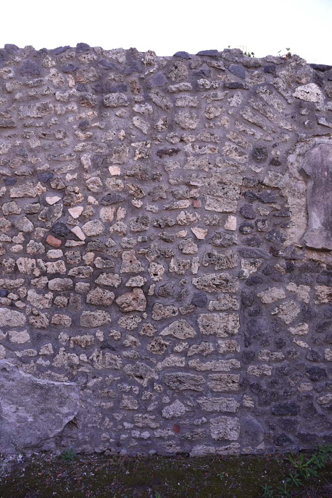 I.4.25 Pompeii. October 2019. Upper peristyle 56, continuation from south wall in south-east corner.
Foto Tobias Busen, ERC Grant 681269 DÉCOR