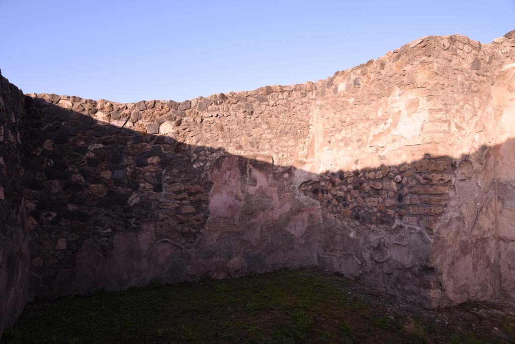I.4.25 Pompeii. October 2019. Room 57, looking towards west wall and north-west corner
Foto Tobias Busen, ERC Grant 681269 DÉCOR.