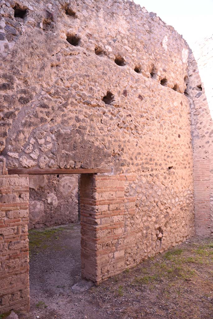 I.4.26 Pompeii. October 2019.
Looking north towards west wall of drying room, with doorway into shop-room.
Foto Tobias Busen, ERC Grant 681269 DÉCOR.