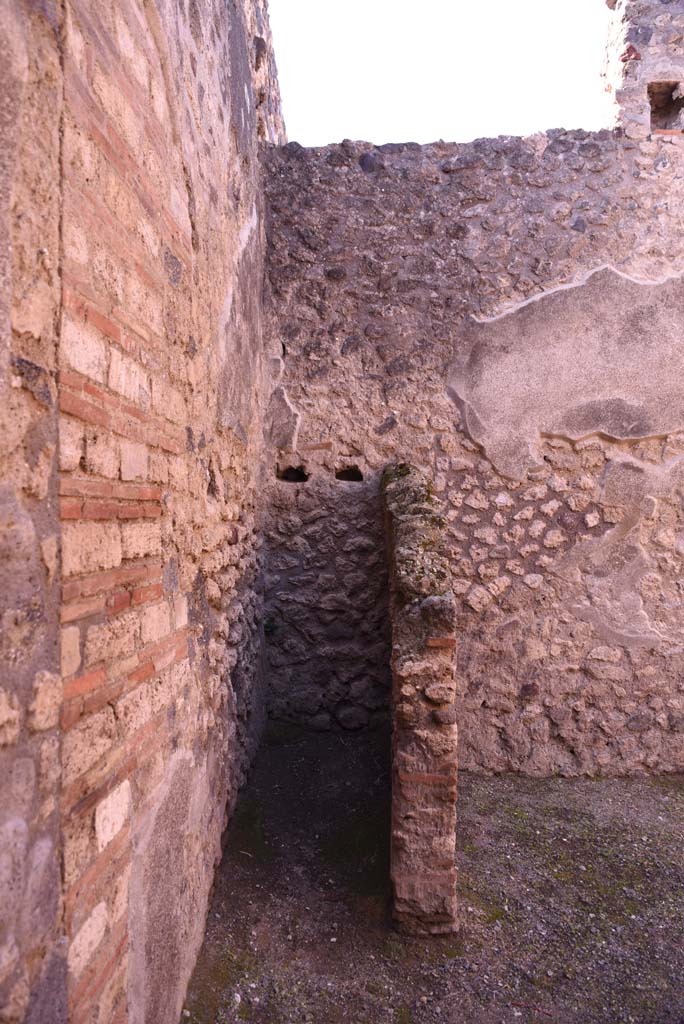 I.4.27 Pompeii. October 2019. Looking west to latrine in south-west corner of bar or sales-room .
Foto Tobias Busen, ERC Grant 681269 DÉCOR.