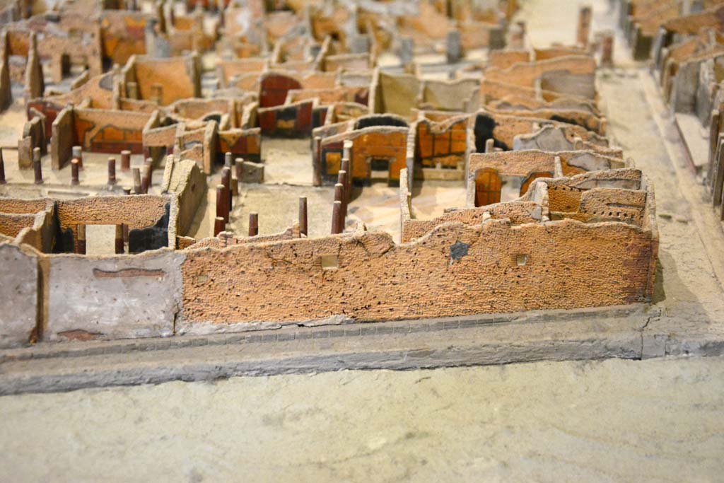 Vicolo del Citarista, north end, Pompeii. May 2019.
Detail from model of wall on west side of roadway, side wall of I.4.27 and I.4.5/25.
Foto Tobias Busen, ERC Grant 681269 DÉCOR.