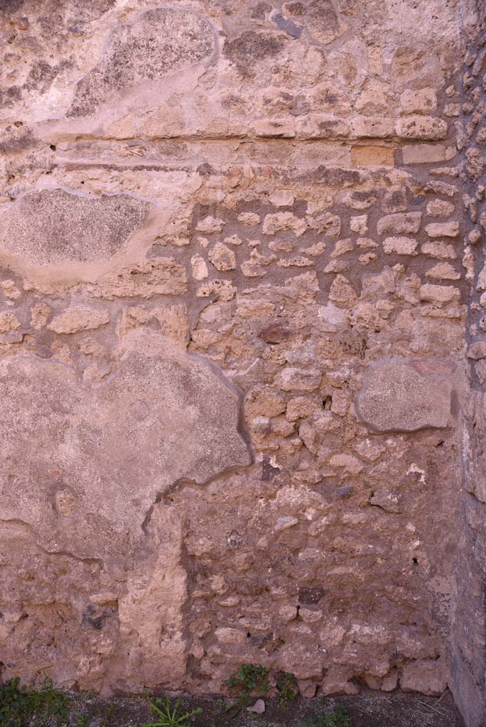I.4.28 Pompeii. October 2019. Room 26, detail from west wall in north-west corner.
Foto Tobias Busen, ERC Grant 681269 D�COR.

