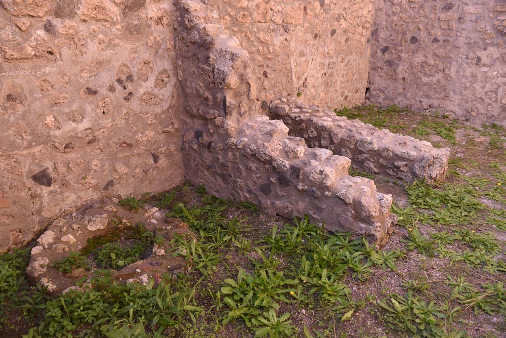 I.4.28 Pompeii. October 2019. Room 27, looking north along west wall.
Foto Tobias Busen, ERC Grant 681269 D�COR.
