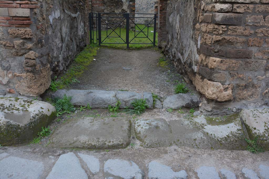 I.4.28 Pompeii. March 2018. Entrance doorway with ramp.   
Foto Tobias Busen, ERC Grant 681269 D�COR.
