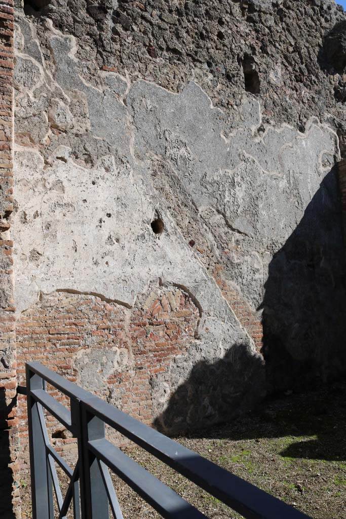 I.6.1 Pompeii. December 2018.
Looking towards east wall with site of stairs to upper floor. Photo courtesy of Aude Durand.