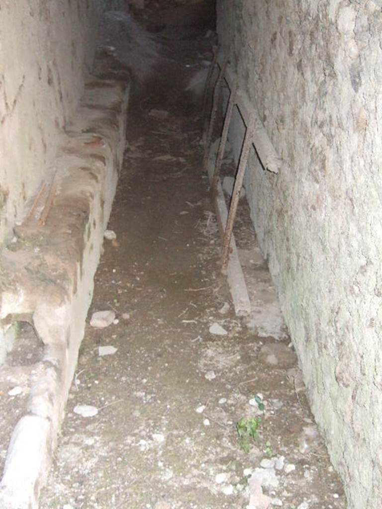 I.6.2 Pompeii. May 2006. Corridor on east side of bath suite.