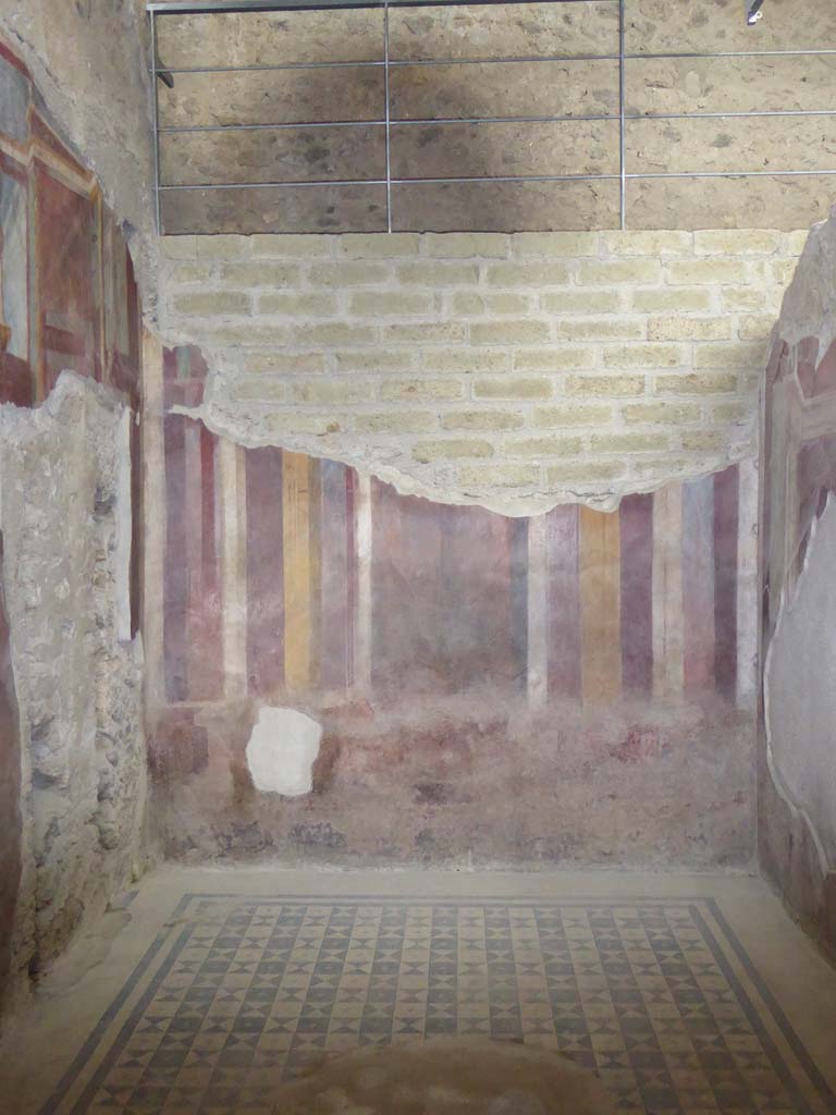 I.6.2 Pompeii. September 2017. Looking towards east wall of frigidarium.
Foto Annette Haug, ERC Grant 681269 DÉCOR.

