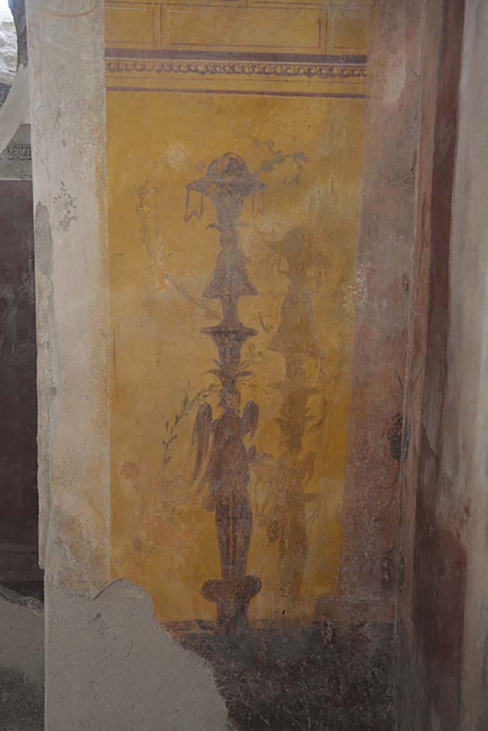 I.6.2 Pompeii. September 2019. Detail of painted candelabra from north end of west wall.
Foto Annette Haug, ERC Grant 681269 DÉCOR.
