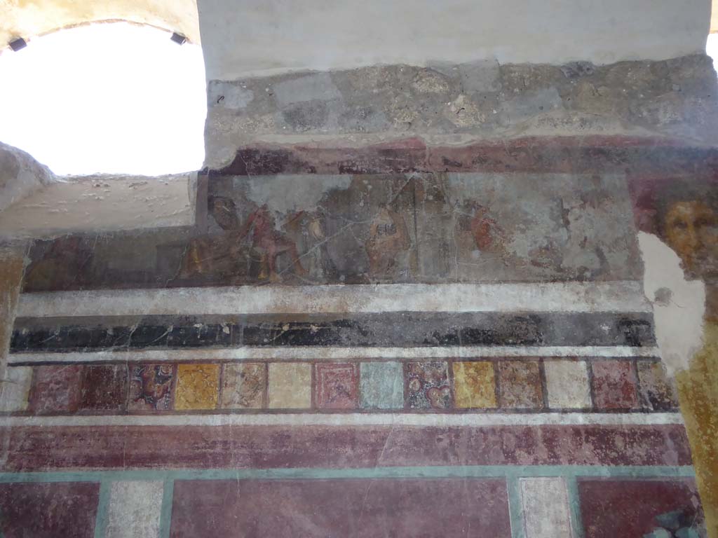 I.6.2 Pompeii. September 2017. Detail from south end of upper west wall of east wing of cryptoporticus.
Foto Annette Haug, ERC Grant 681269 DÉCOR.
