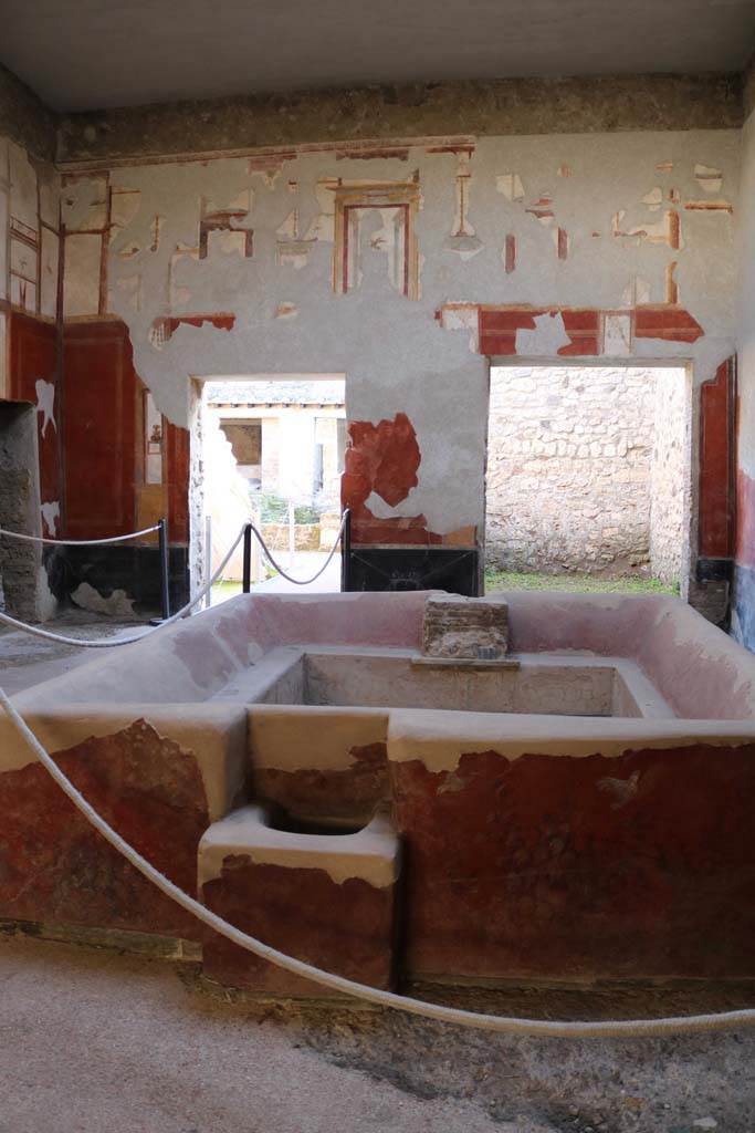I.6.7 Pompeii. December 2018.
Looking towards south wall of atrium. Photo courtesy of Aude Durand.