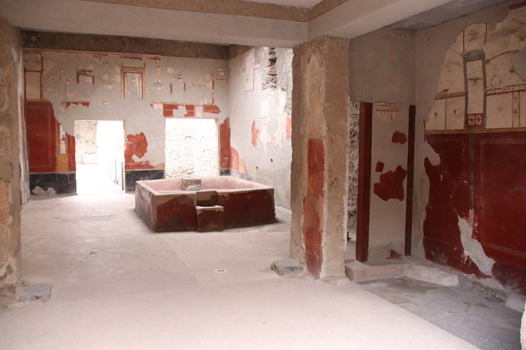 I.6.7 Pompeii. October 2020. Looking south-west across atrium. Photo courtesy of Klaus Heese.

