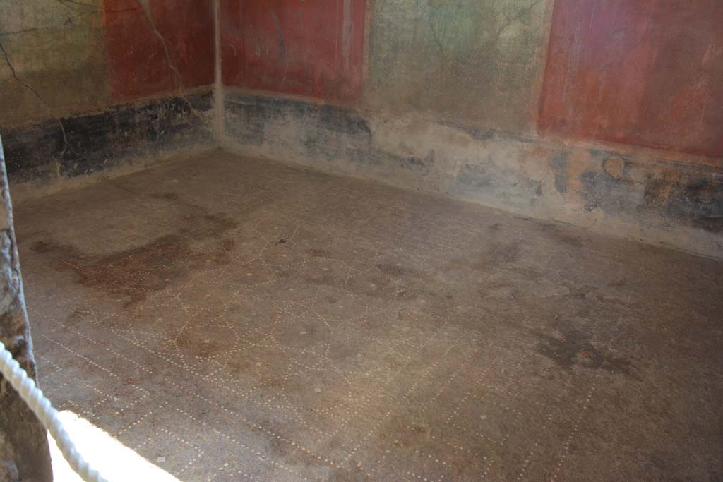 I.6.15 Pompeii. March 2019. Room 13, looking south-east across flooring, from doorway.
Foto Annette Haug, ERC Grant 681269 DÉCOR