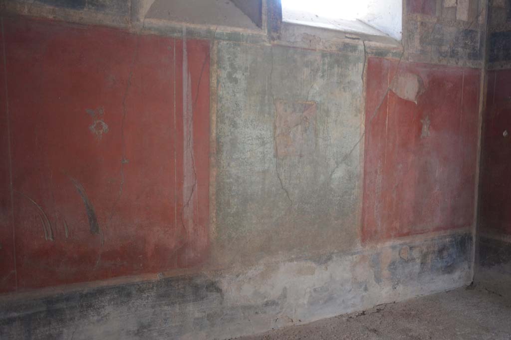 I.6.15 Pompeii. October 2019. Room 13, looking towards south wall.
Foto Annette Haug, ERC Grant 681269 DÉCOR