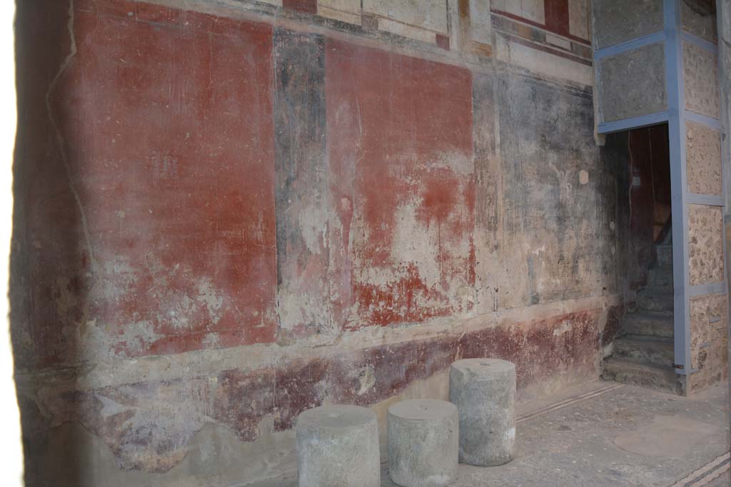 I.6.15 Pompeii. October 2019. Room 4, looking towards west wall of atrium.
Foto Annette Haug, ERC Grant 681269 DÉCOR