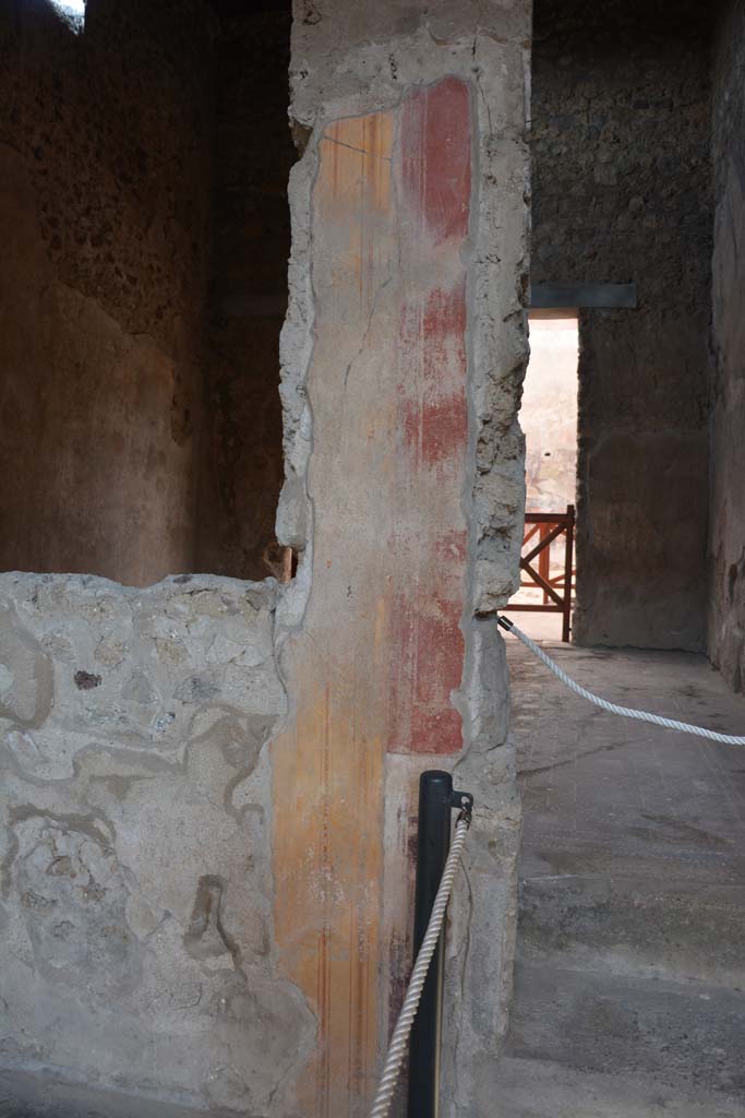 I.6.15 Pompeii. March 2019.
Room 4, north side of atrium, painted wall on east side of window into room 6, tablinum.
Foto Annette Haug, ERC Grant 681269 DÉCOR