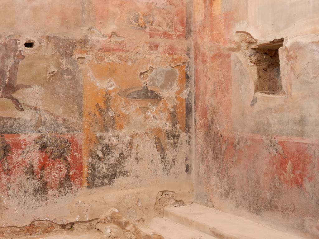 I.6.15 Pompeii. June 2019. Room 9, east end of north wall of small garden with painting of fountain.
Photo courtesy of Buzz Ferebee.