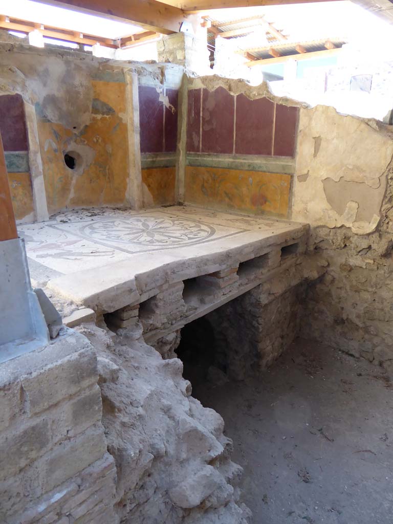 I.6.2 Pompeii. September 2017. Calidarium of the baths’ area, showing under floor construction.
Foto Annette Haug, ERC Grant 681269 DÉCOR.