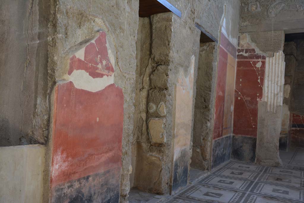 I.7.1 Pompeii. October 2019. Looking south along east wall in atrium.
Foto Annette Haug, ERC Grant 681269 D�COR.
