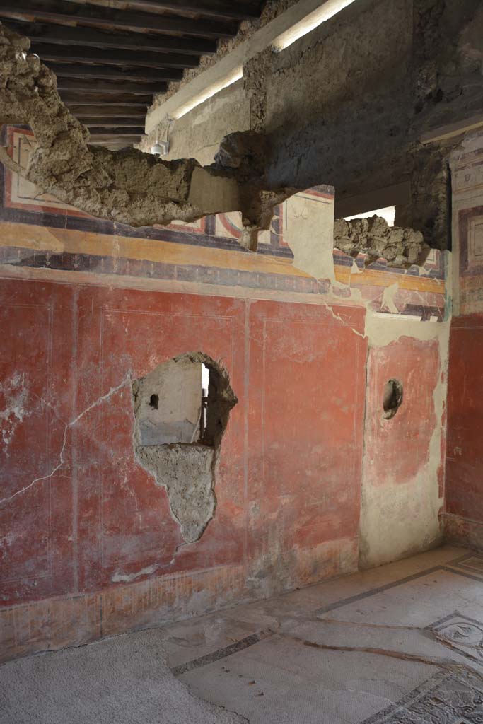I.7.1 Pompeii. October 2019. Looking towards east wall of oecus and south-east corner.
Foto Annette Haug, ERC Grant 681269 DÉCOR.
