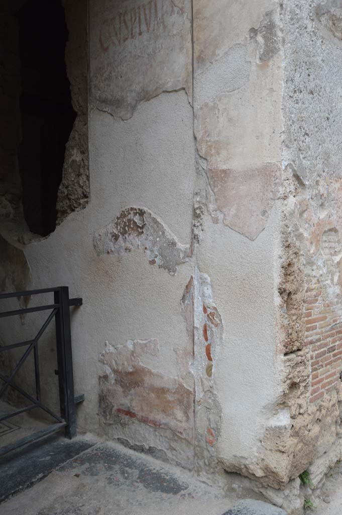 I.7.1, Pompeii. October 2017. Looking towards west side of entrance corridor.
Foto Taylor Lauritsen, ERC Grant 681269 DÉCOR.