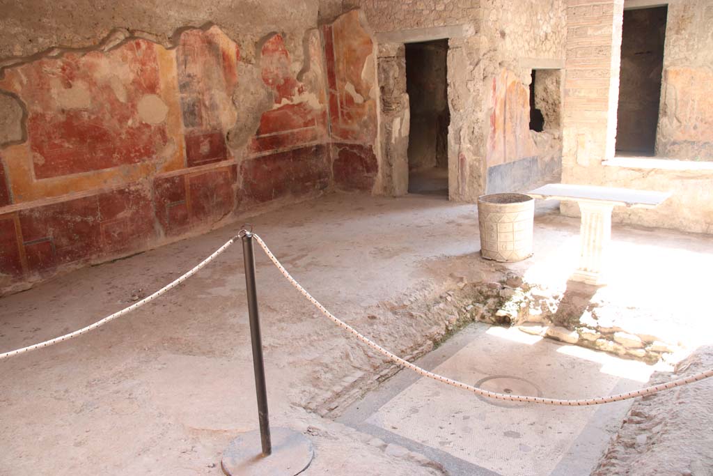 I.7.3 Pompeii. September 2017. Looking towards south-east corner of atrium.
Photo courtesy of Klaus Heese.
