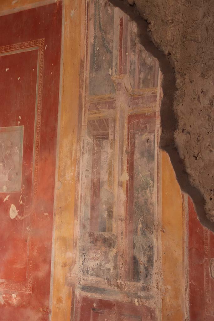 I.7.3 Pompeii. September 2019. Detail of painted decoration on west wall. Photo courtesy of Klaus Heese.