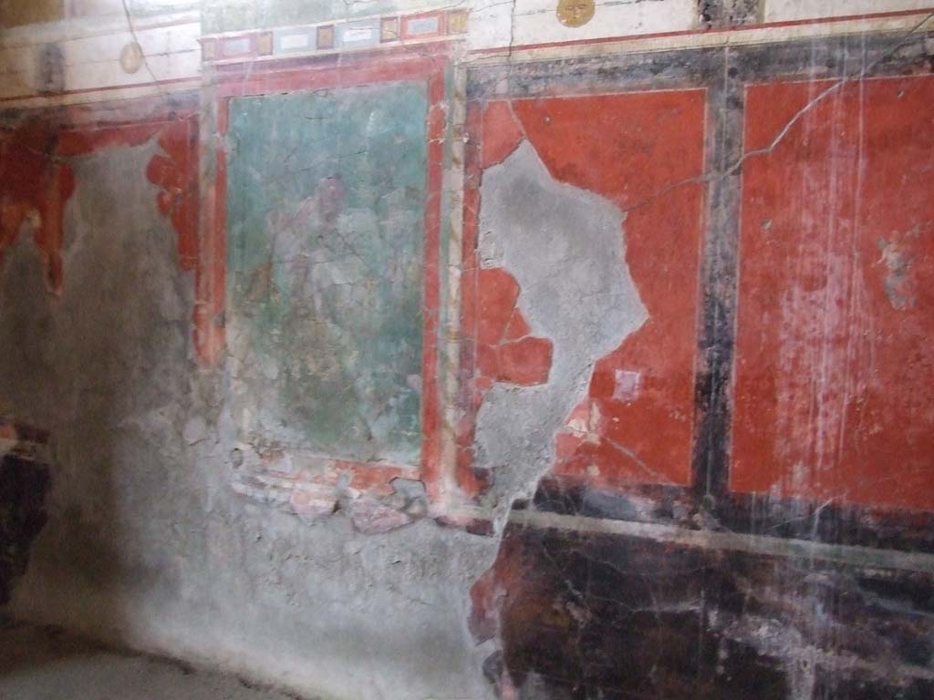 I.7.7 Pompeii. December 2006. West wall of triclinium.