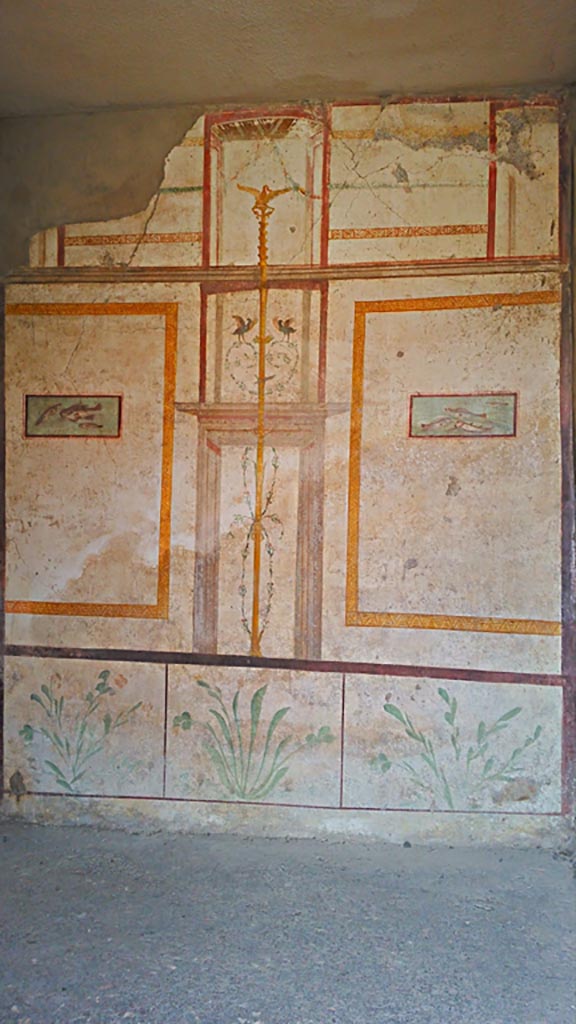 I.7.11 Pompeii. 2017/2018/2019.
South wall of cubiculum. Photo courtesy of Giuseppe Ciaramella.