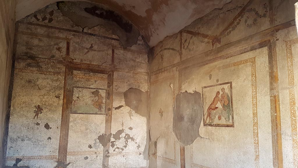 I.7.11 Pompeii. August 2023.
Looking towards west wall, north-west corner and north wall of cubiculum. Photo courtesy of Maribel Velasco.