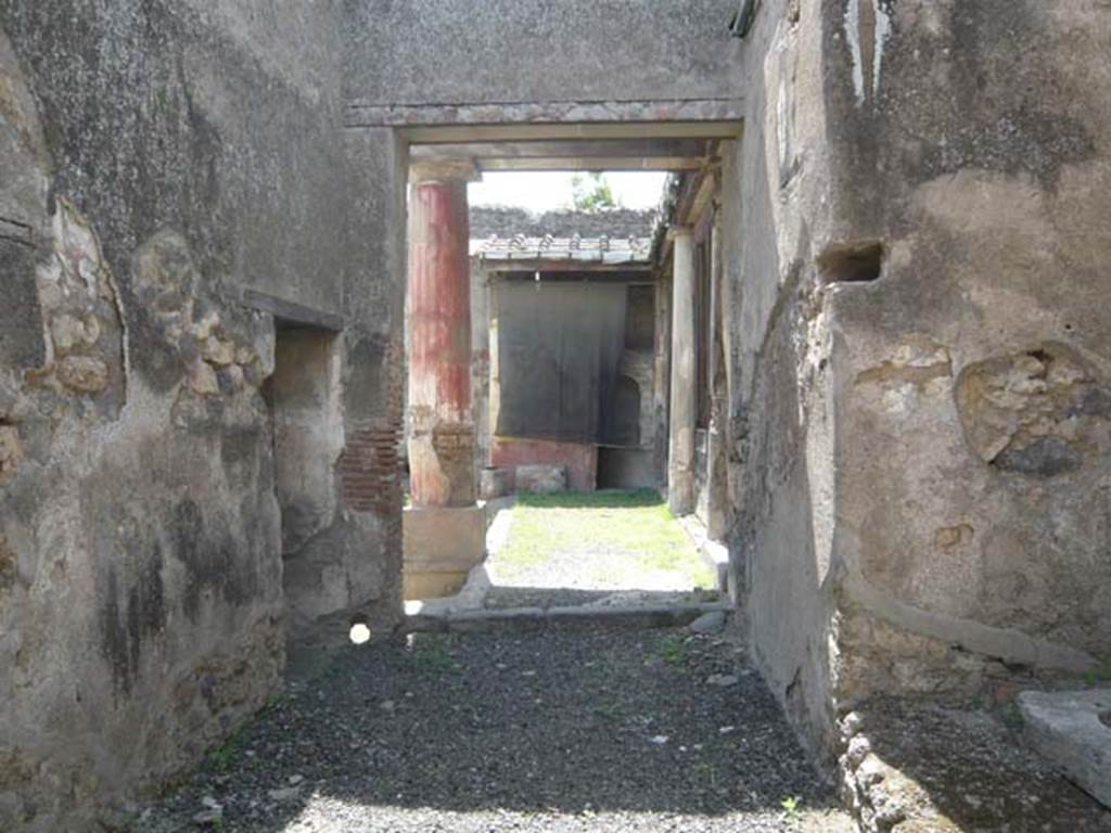 I.7.12 Pompeii. May 2012. Looking west from entrance doorway. Photo courtesy of Buzz Ferebee.