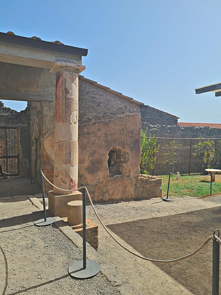 I.7.12 Pompeii. September 2024.
Looking south-east from north portico. Photo courtesy of Giuseppe Ciaramella.