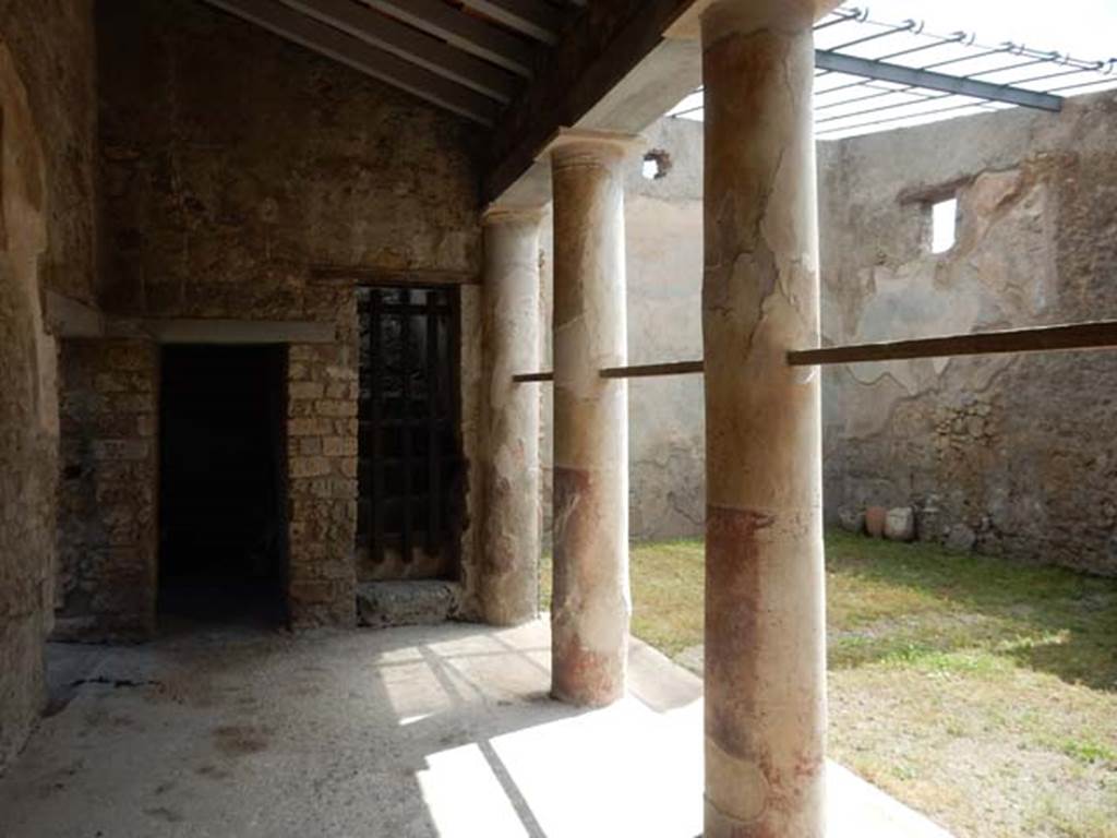 I.7.19 Pompeii. May 2017. Looking south along east portico of peristyle towards garden area. Photo courtesy of Buzz Ferebee.