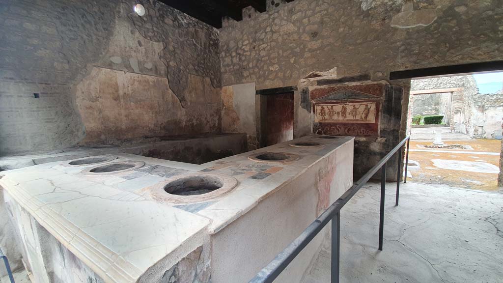 I.8.8 Pompeii. July 2021. Looking south-east across bar-room.
Foto Annette Haug, ERC Grant 681269 DÉCOR.
