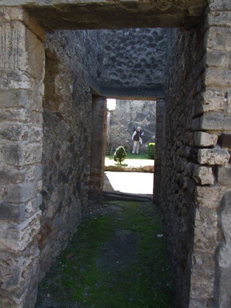 I.8.9 Pompeii. March 2009. Room 6. Corridor or andron, leading to room 7 and portico of garden.