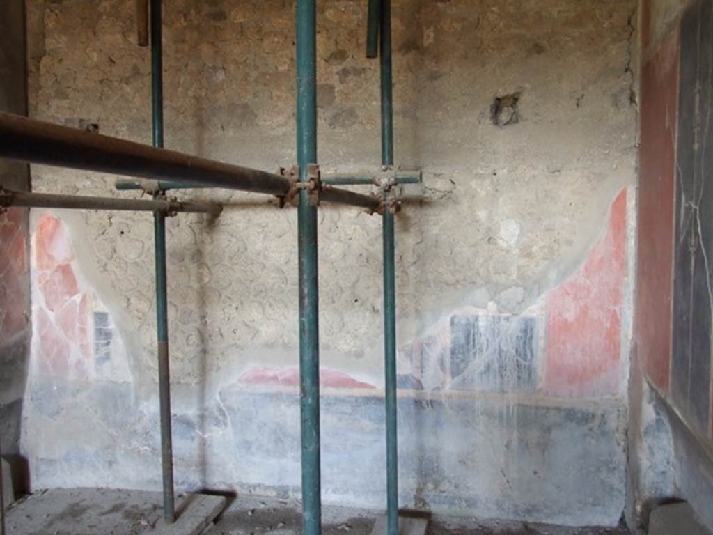 I.8.9 Pompeii. March 2009. Room 7. Triclinium. North wall.